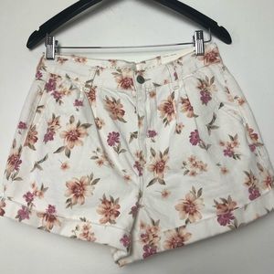 NWT American Eagle High Rise Floral Mom Short